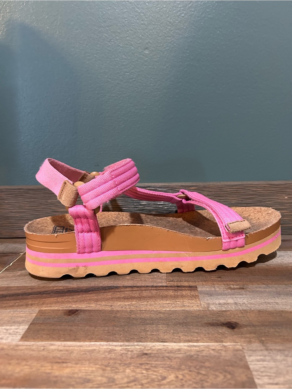 Reef Cushion Rem Hi Platform Sandals Pink Women’s Size 8 - Picture 8 of 9